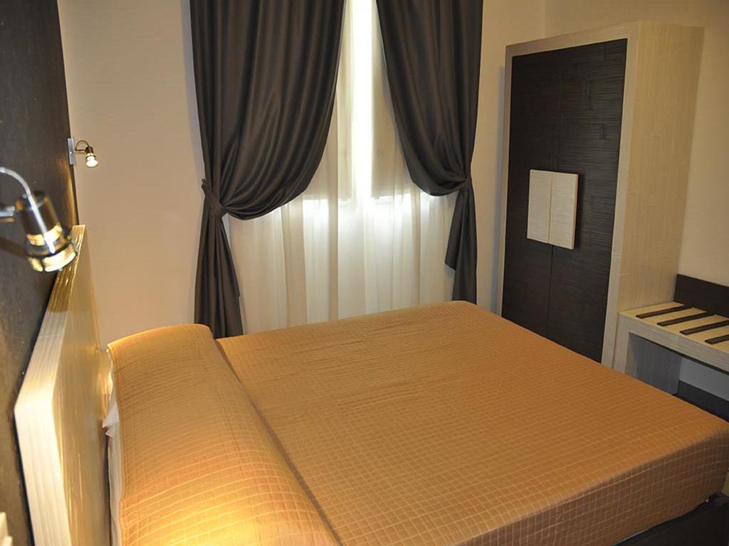 B&B Il Sole Кастеллуццо Экстерьер фото