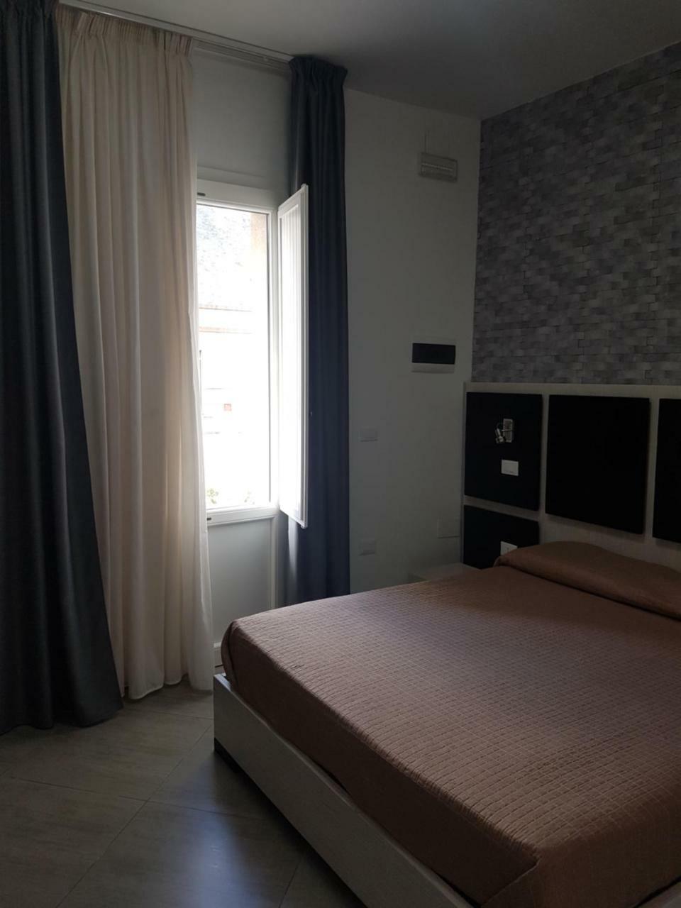 B&B Il Sole Кастеллуццо Экстерьер фото